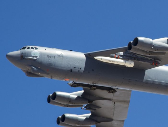 B-52-BOMBER