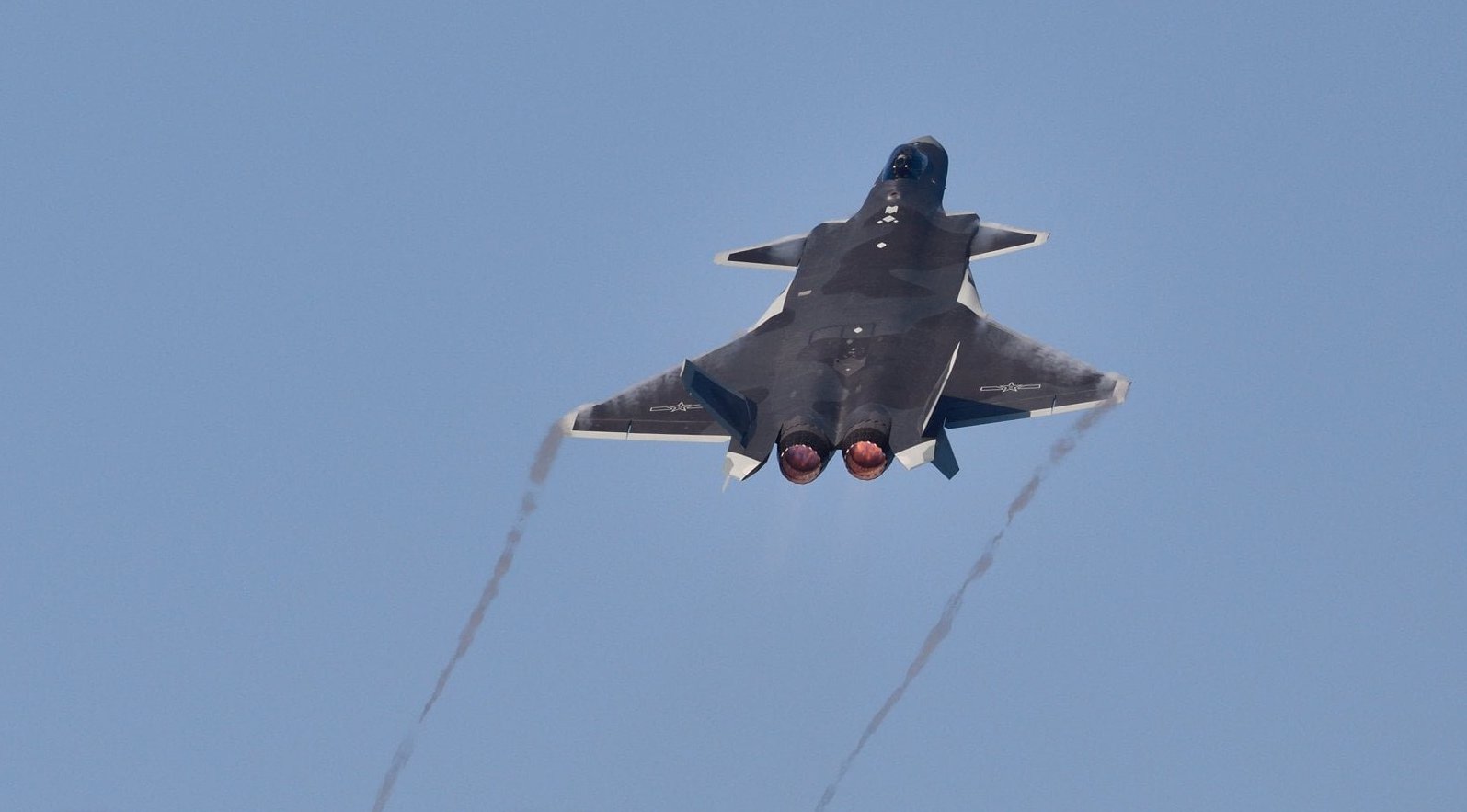 J-20B with news WS-10 engine during Zhuhai Air Show 2021