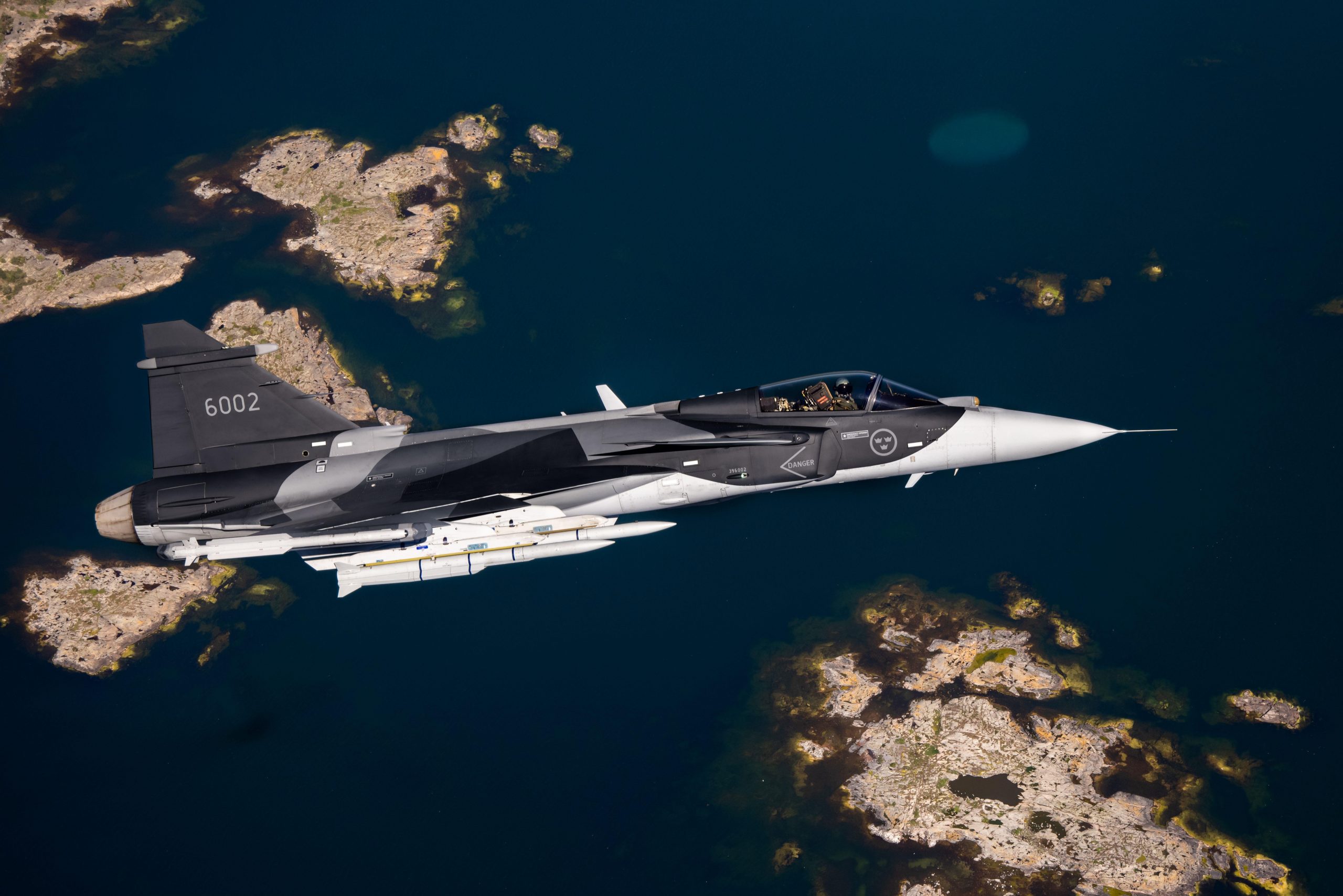 Gripen for Canada: Is the F-35 really a fifth generation fighter?