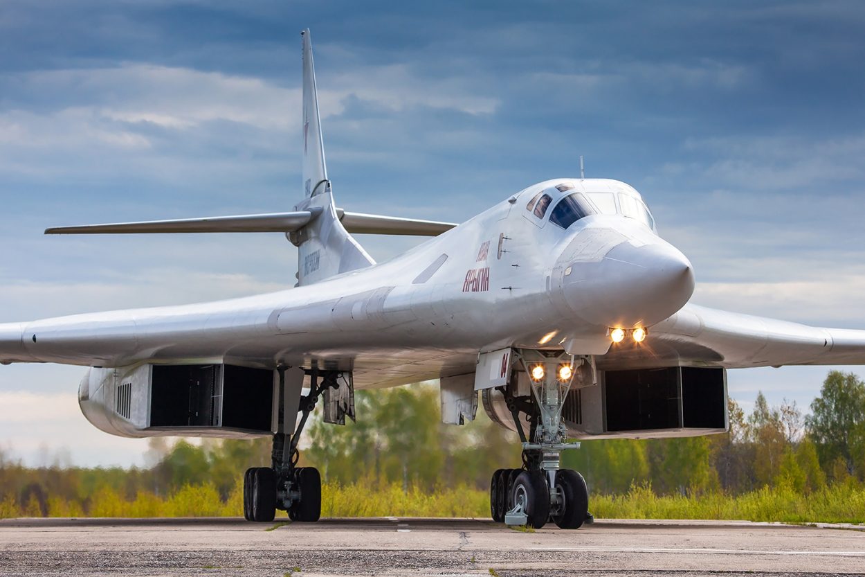 Satellite Image Shows Russian Tu-160, Tu-95 Bombers At Engels Base With ...