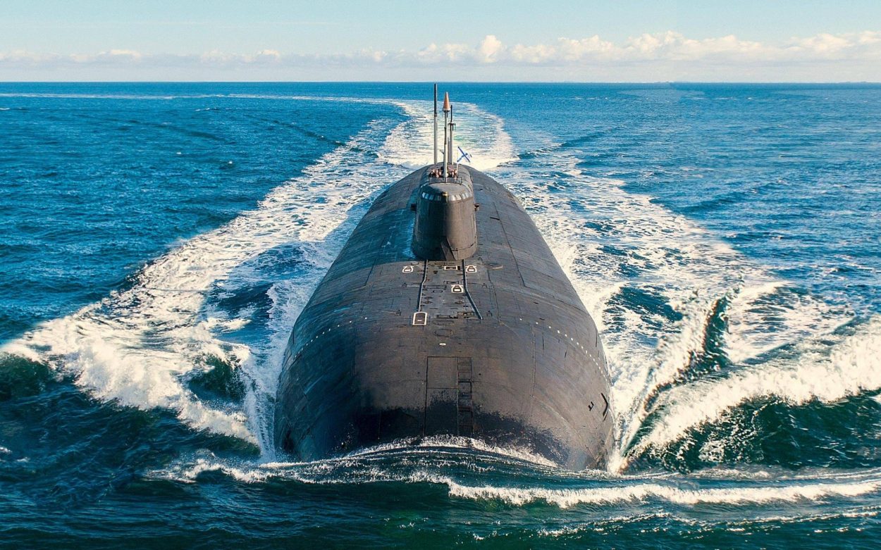 Cuantos metros puede bajar un submarino nuclear