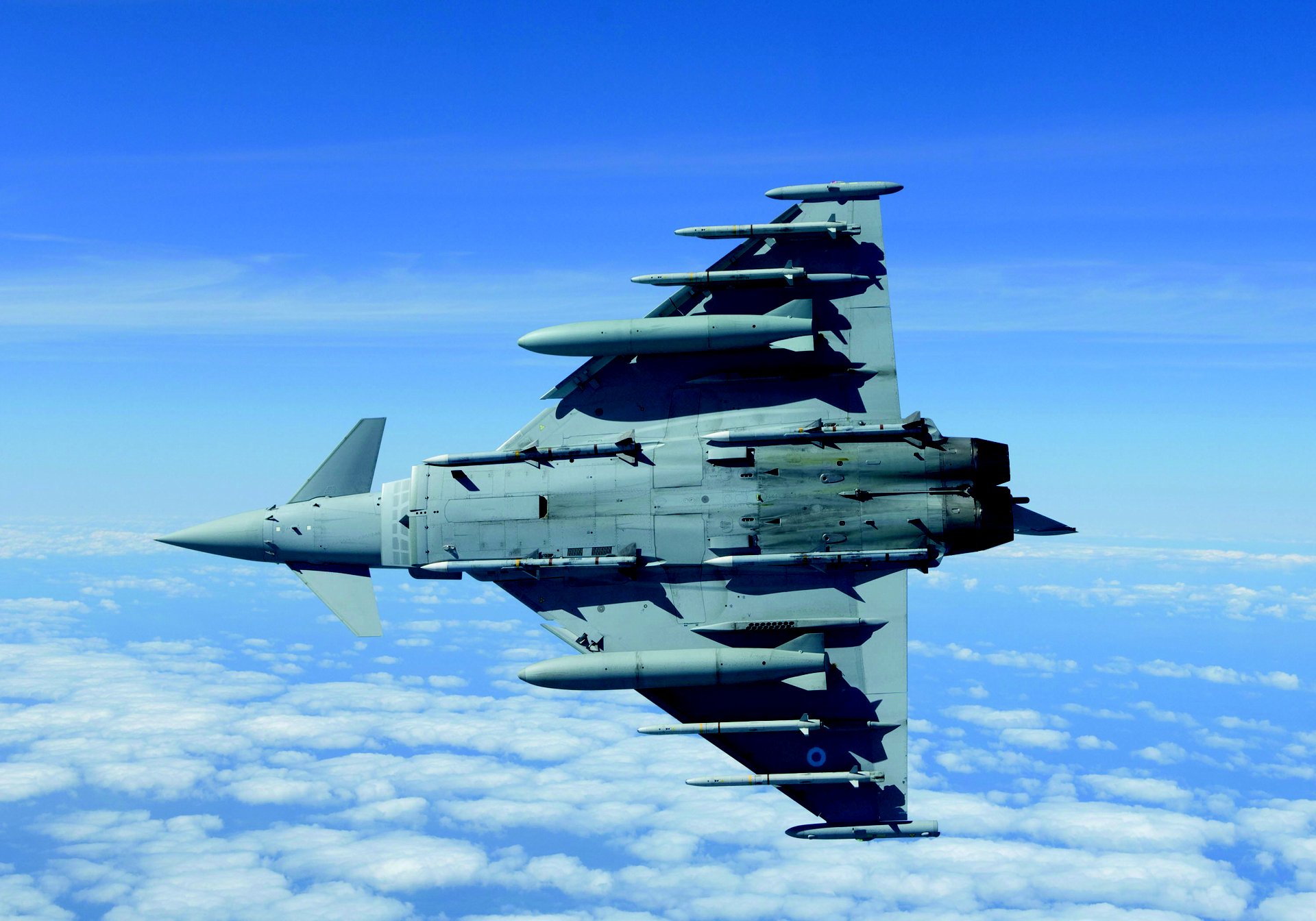 Mientras España firma un acuerdo de 2.150 millones de dólares para comprar 20 Eurofighters, Francia se despide de su icónico Mirage 2000C.