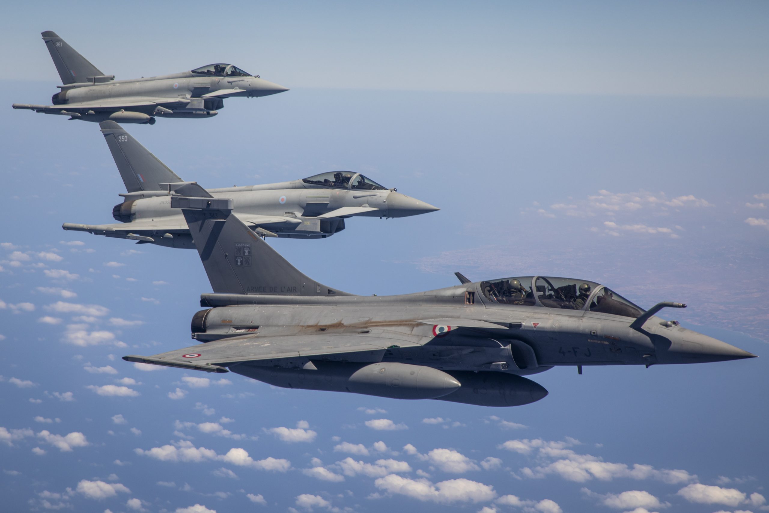 Rafale 'Dogfights' Eurofighter Typhoon Mediterranean; Fighter Jet Will Emerge Dominant?