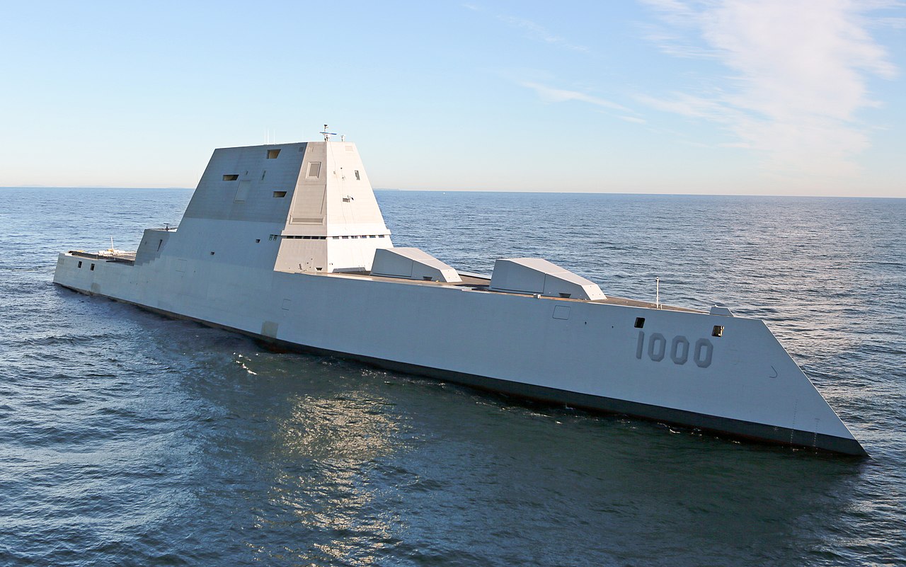 Navy Planning for December 2025 Hypersonic Missile Test off USS Zumwalt -  USNI News