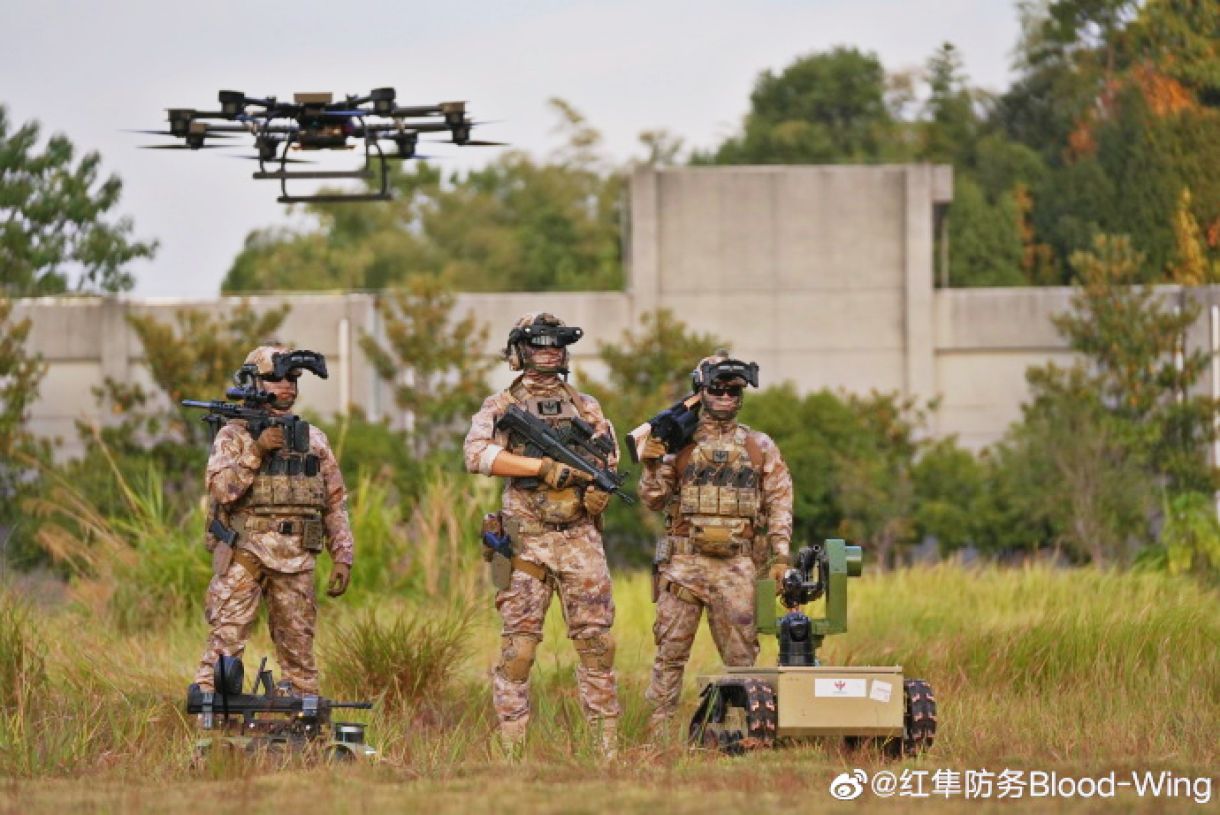 PLA soldiers wearing augmented reality goggles
